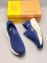 Skechers Max Cushioning slip-on