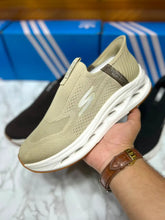 Skechers Hands-Free Slip-ins Glide-Step Max