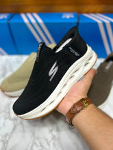 Skechers Hands-Free Slip-ins Glide-Step Max