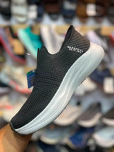 Skechers Hands Free Slip-Ins Max Cushioning Sneakers