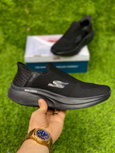 Skechers Slip-ins Max Cushioning Premium Black 