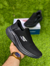 Skechers Slip-ins Max Cushioning Premium Black 