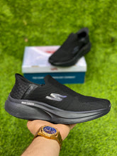 Skechers Slip-ins Max Cushioning Premium Black 